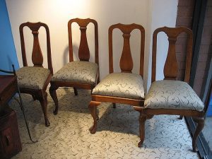 How To Reupholster A Dining Room Chair, Recover Dining Room Chairs With Vinyl Planks